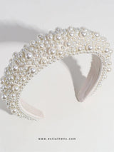 Bridal hairband with pearls
