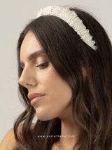 Bridal hairband with pearls