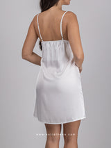 Bridal white long robe dress with nightgown and feathers