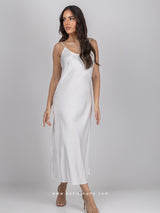 White bridal robe set with feathered sleeves